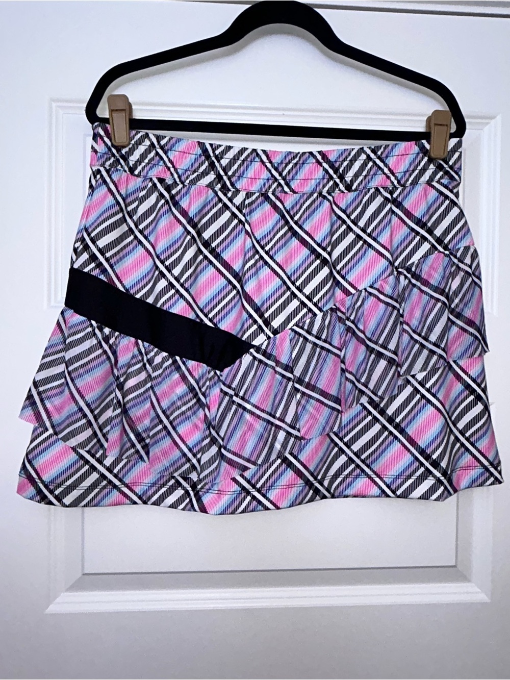 Lucky In Love Plaid Print Ruffle Pull On Skirt Shorts Skort